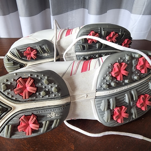 Nike Women's Golf Cleats 8.5 - Picture 5 of 6